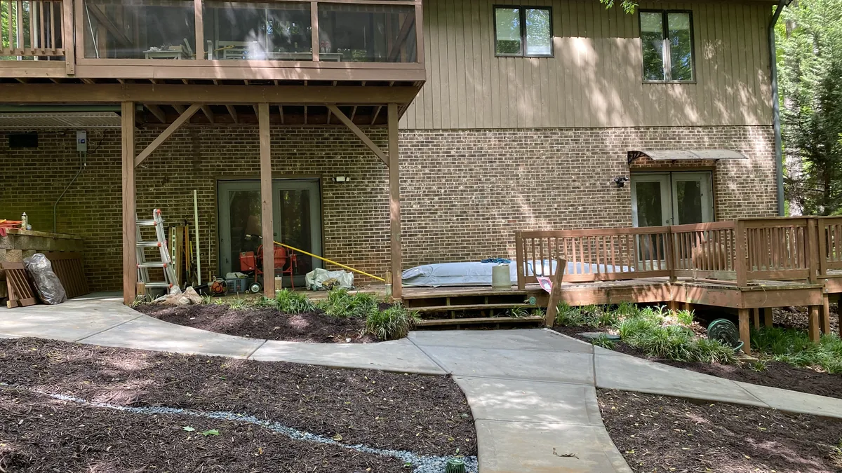 Sidewalks and Walkways work by I.V Concrete Services